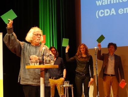 Bijeenkomst over democratisering
